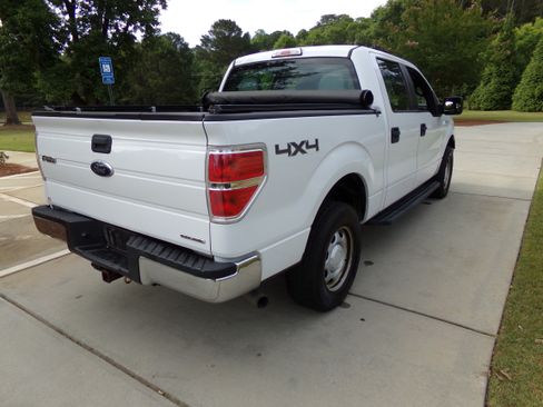 Used 2014 Ford F150 4x4 SuperCrew image 5
