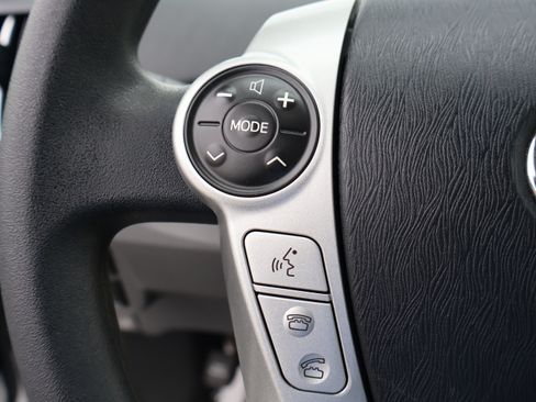 Used 2011 Toyota Prius Three image 22