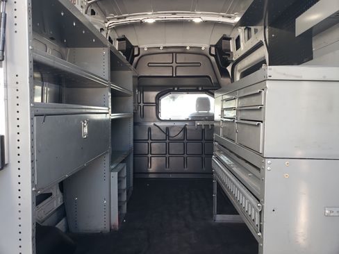 Used 2019 Ford Transit 250 image 17