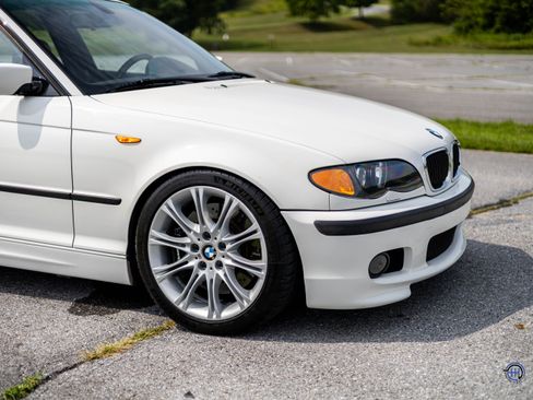 Used 2004 BMW 330i Sedan RWD image 25