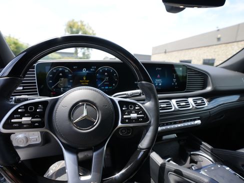 Used 2021 Mercedes-Benz Maybach GLS 600 4MATIC image 44