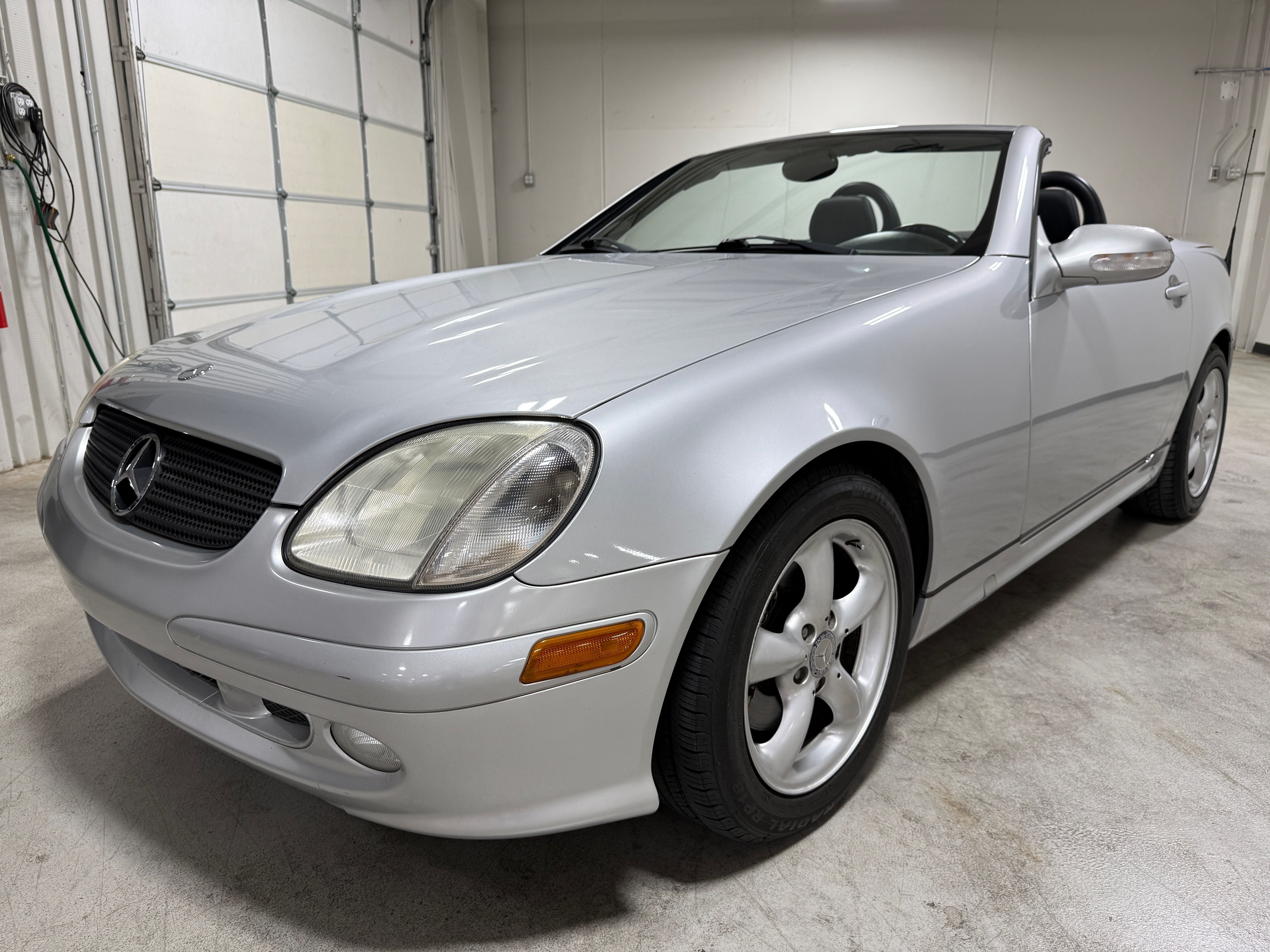 Used 2001 Mercedes-Benz SLK 320 image 11