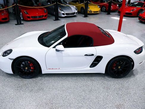 Used 2024 Porsche 718 Boxster S image 8
