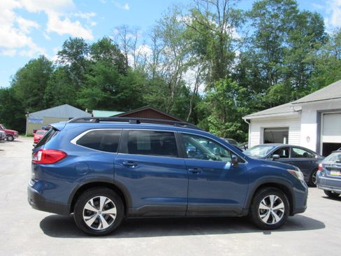 Used 2019 Subaru Ascent Premium 8-Passenger AWD/4WD image 8