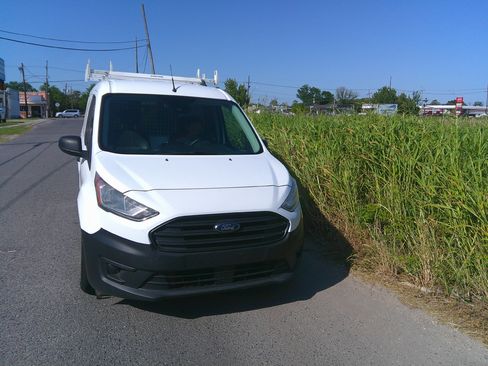 Used 2021 Ford Transit Connect XLT image 6