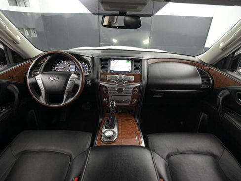 Used 2018 INFINITI QX80 image 16