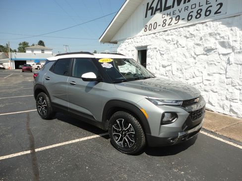 Used 2023 Chevrolet TrailBlazer ACTIV image 3