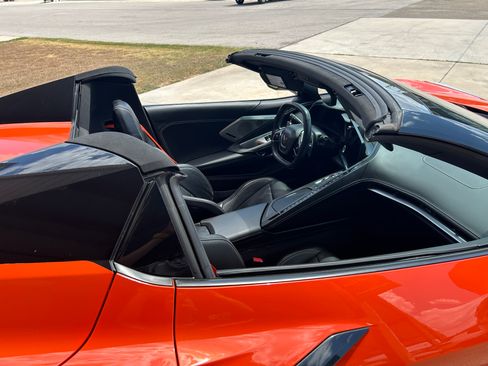Used 2021 Chevrolet Corvette Stingray Premium Conv w/ 3LT RWD image 20