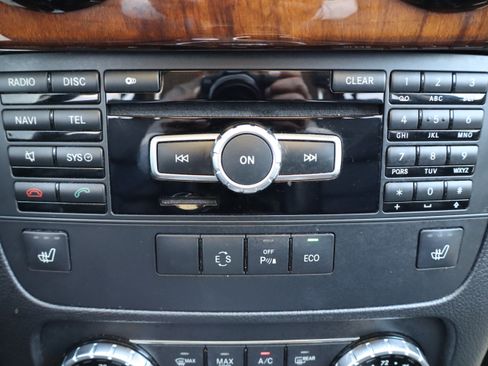 Used 2013 Mercedes-Benz GLK 350 4MATIC image 21