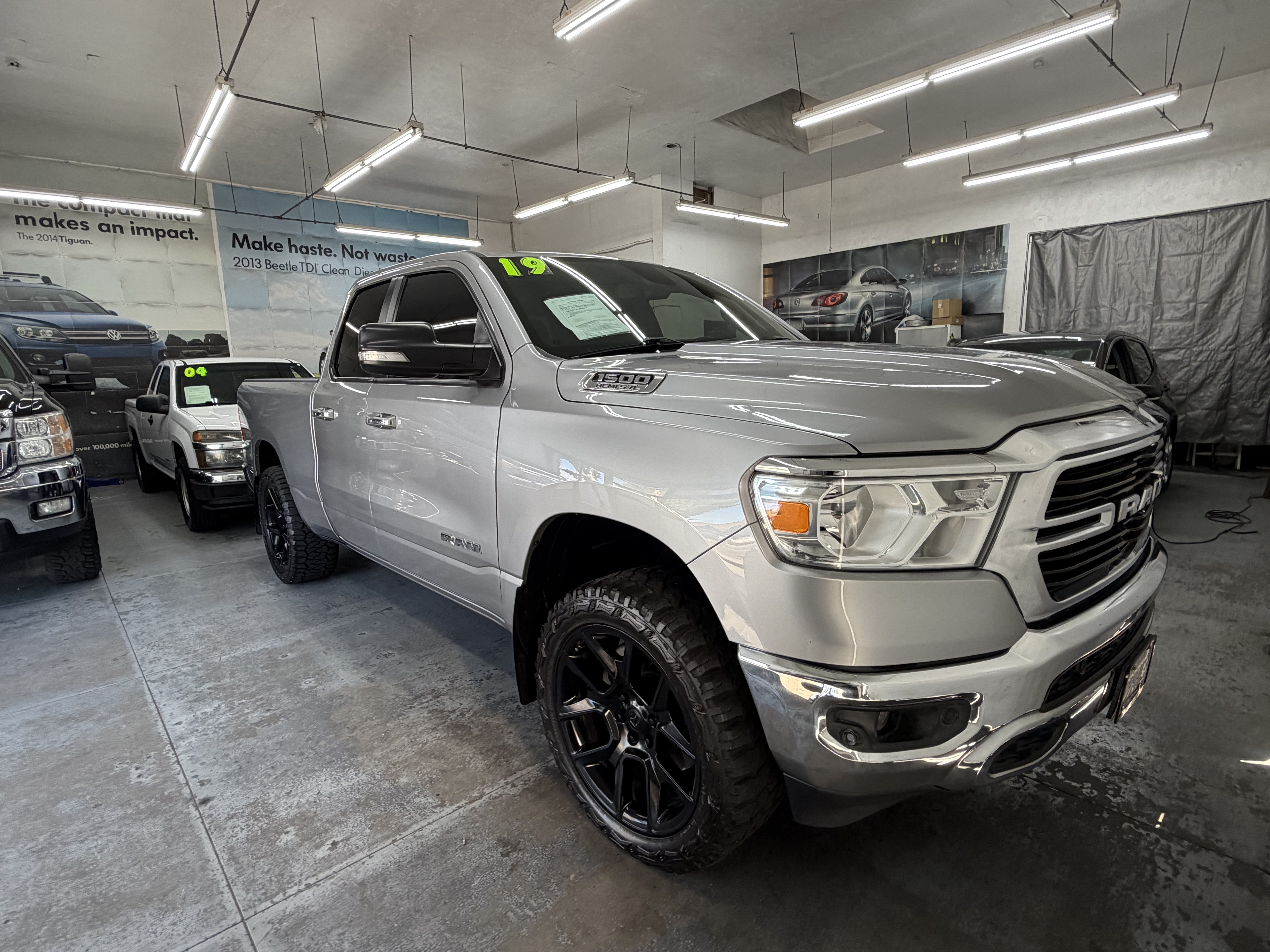 Used 2019 RAM 1500 4x4 Quad Cab Big Horn image 9
