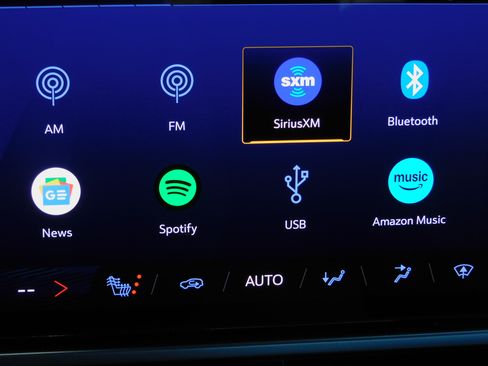 Used 2025 Chevrolet Equinox EV LT image 27