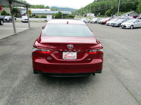 Used 2021 Toyota Camry LE FWD image 7
