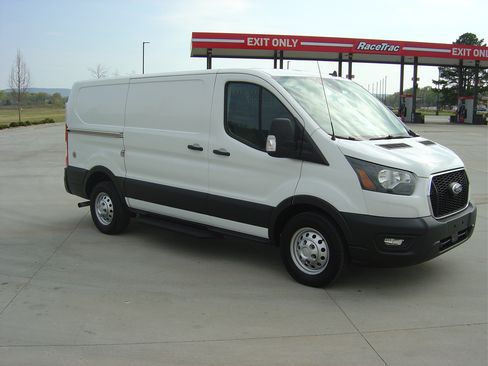 Used 2021 Ford Transit 250 image 5