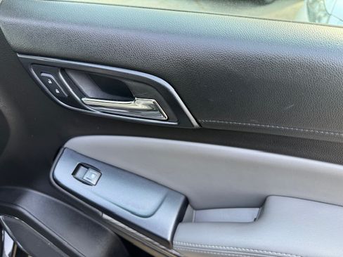 Used 2015 Chevrolet Tahoe LT image 17