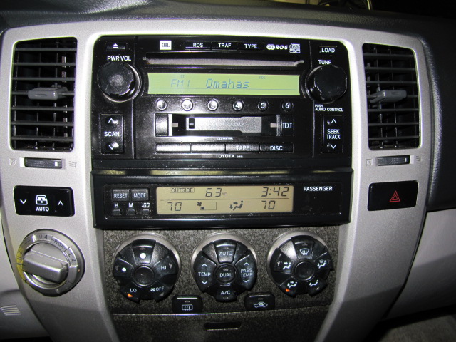Used 2003 Toyota 4Runner 4WD Limited image 18