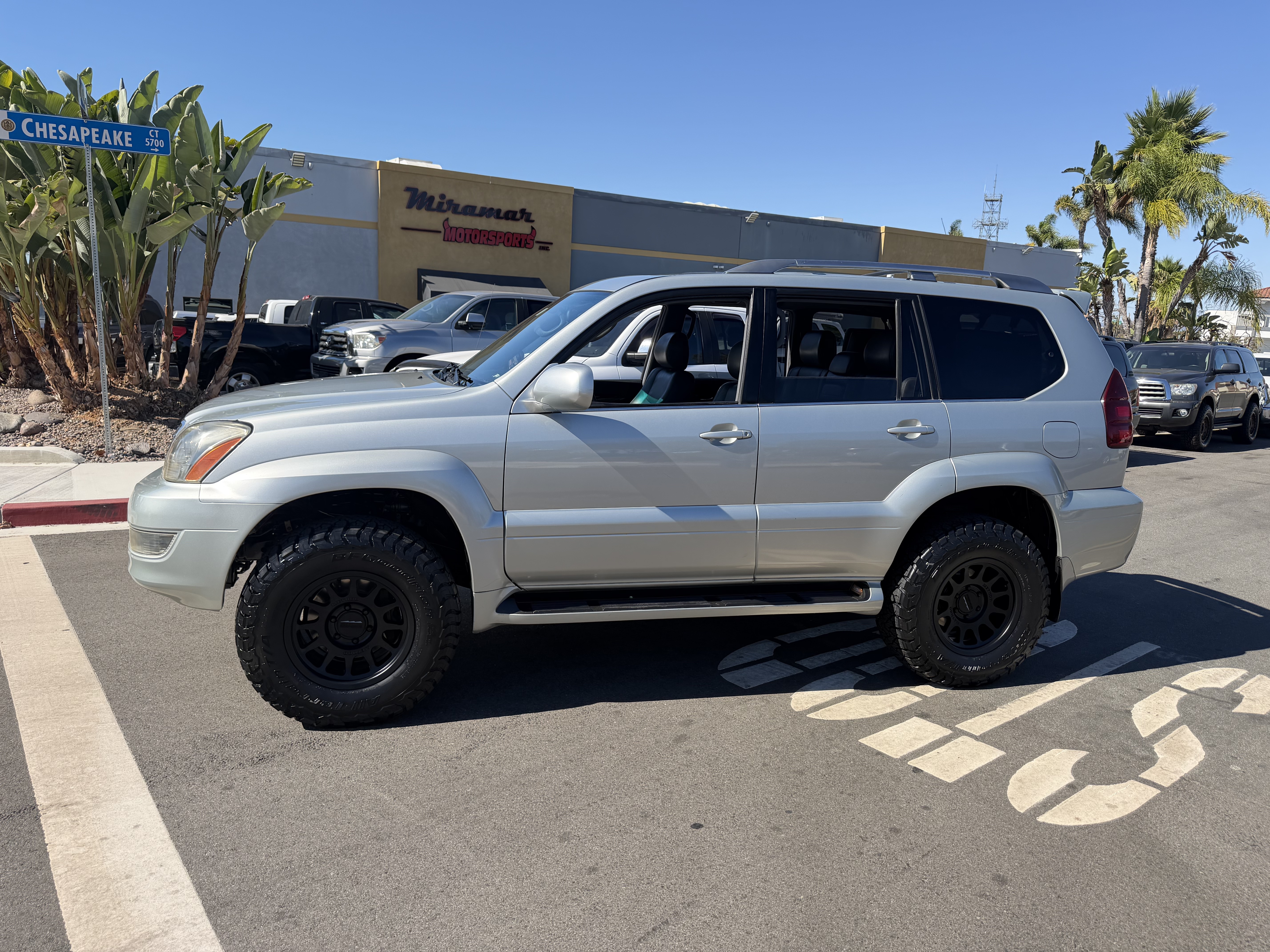 Used 2005 Lexus GX 470 w/ Sport Package AWD/4WD image 17