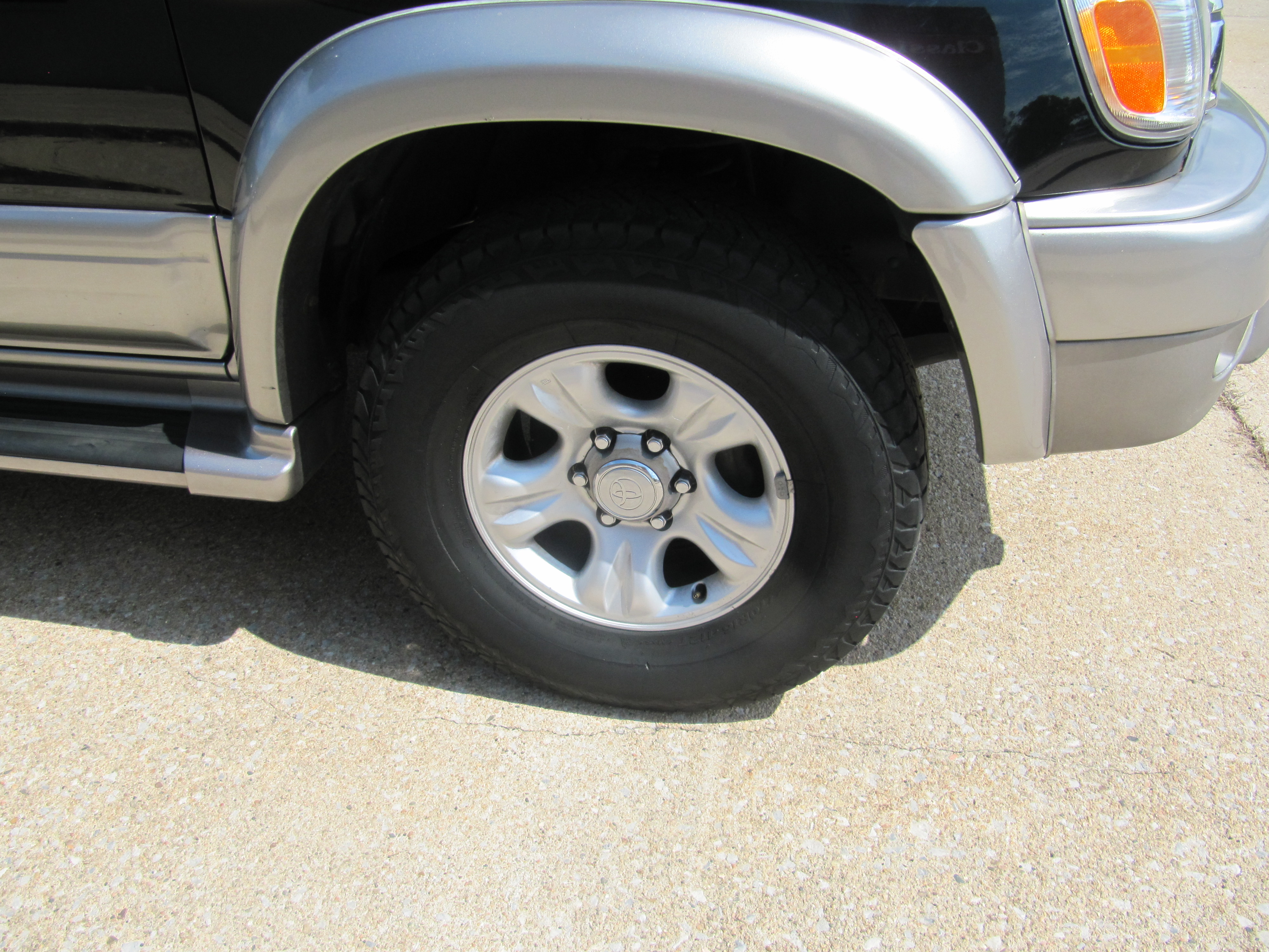 Used 2001 Toyota 4Runner 4WD Limited image 10