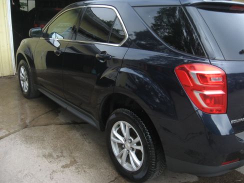 Used 2017 Chevrolet Equinox LT FWD image 6
