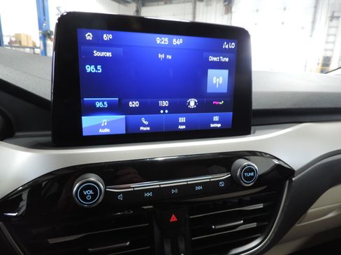 Used 2022 Ford Escape SE image 37