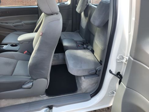 Used 2009 Toyota Tacoma SR5 image 15