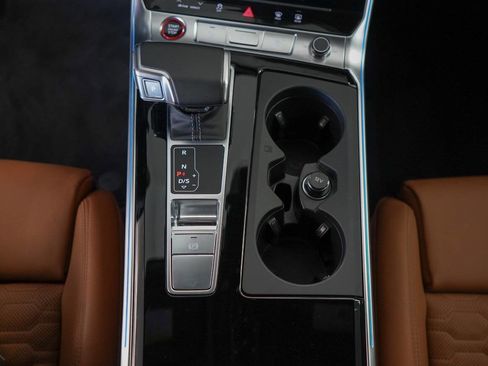 Used 2024 Audi RS 6 performance image 55