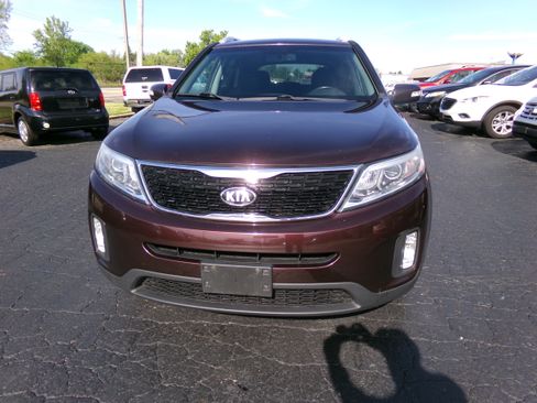 Used 2015 Kia Sorento AWD LX image 8
