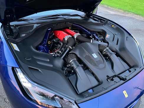 Used 2019 Ferrari Portofino UNAVAIL RWD image 11