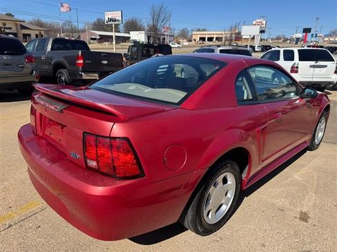 Used 2000 Ford Mustang image 6