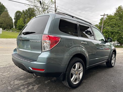 Used 2010 Subaru Forester 2.5X Premium AWD/4WD image 4
