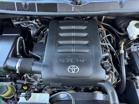 Used 2013 Toyota Sequoia SR5 image 27