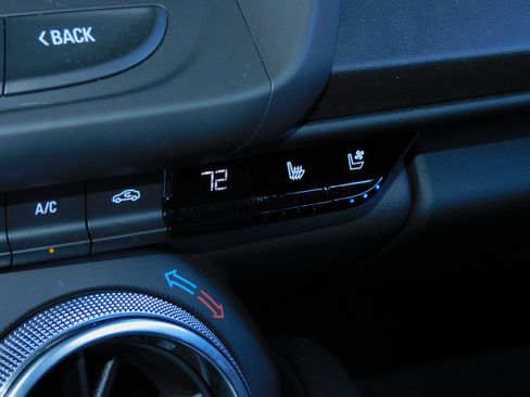 Used 2022 Chevrolet Camaro SS Coupe w/ 2SS RWD image 35