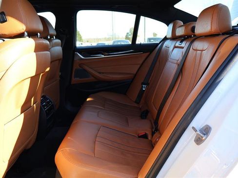 Used 2017 BMW 540i xDrive image 11