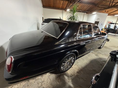 Used 2005 Bentley Arnage T image 14