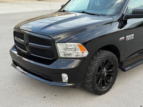 Used 2014 RAM 1500 ST RWD image 24