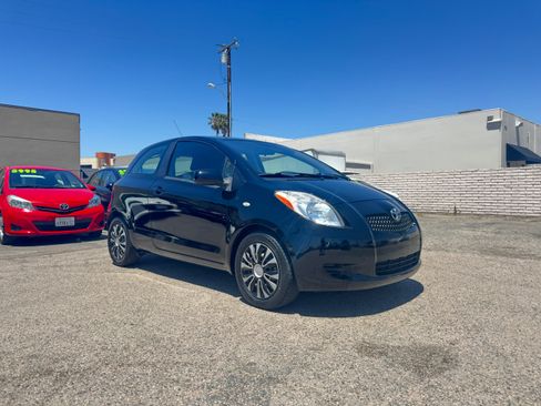 Used 2008 Toyota Yaris 2-Door Hatchback FWD image 10