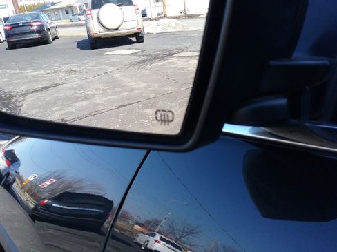 Used 2015 Jeep Cherokee Limited image 24