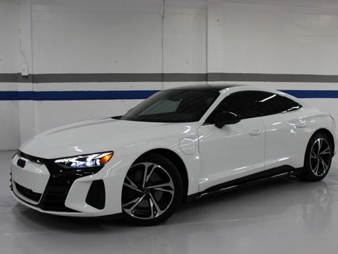 Used 2023 Audi e-tron GT Premium Plus image 1