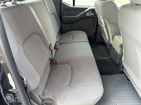 Used 2019 Nissan Frontier S image 15