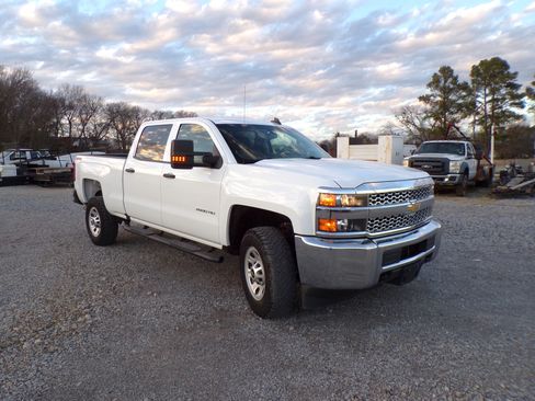 Used 2019 Chevrolet Silverado 2500 LT image 3