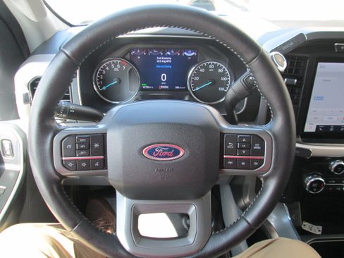 Used 2021 Ford F150 XLT image 27