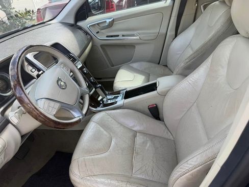 Used 2012 Volvo XC60 FWD 3.2 image 10