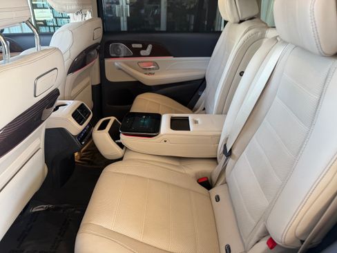 Used 2020 Mercedes-Benz GLS 580 image 45