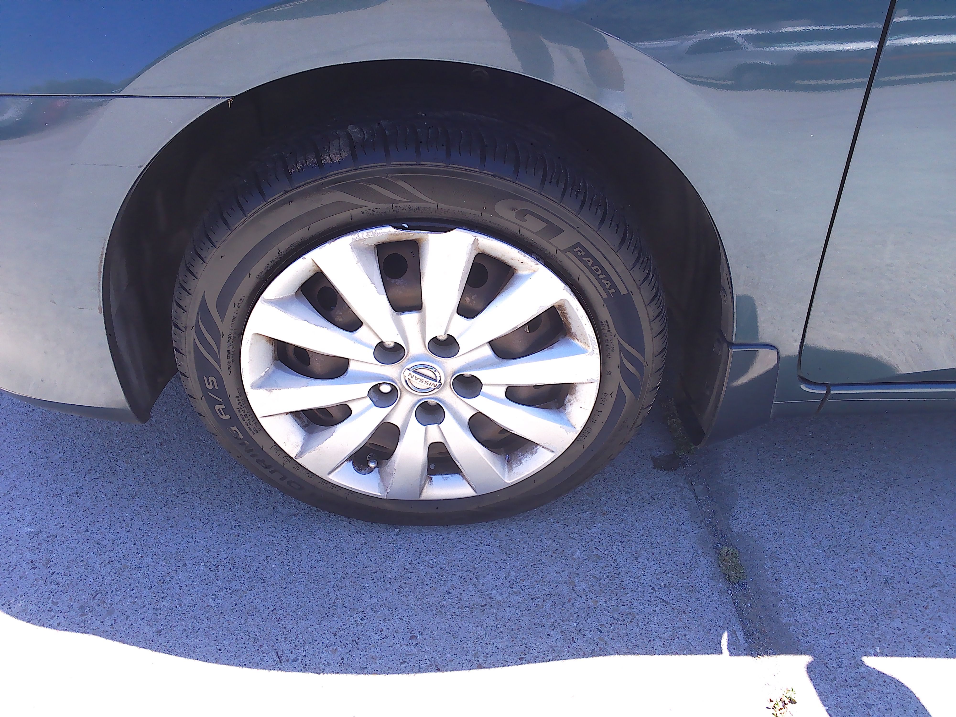 Used 2015 Nissan Sentra SV FWD image 32