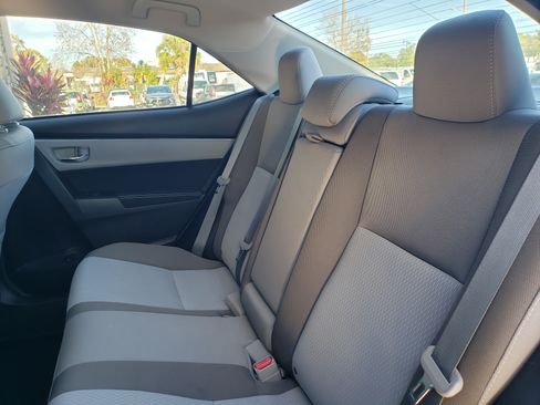 Used 2019 Toyota Corolla LE image 15