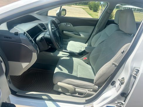 Used 2012 Honda Civic Natural Gas image 9