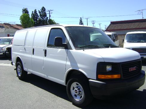 Used 2009 GMC Savana 3500 image 4