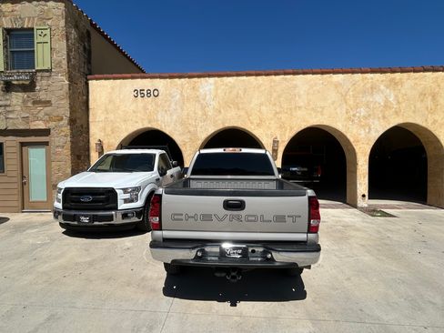 Used 2004 Chevrolet Silverado 1500 LS image 24