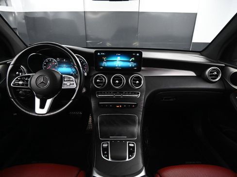 Used 2020 Mercedes-Benz GLC 300 image 19
