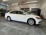 Used 2016 Volkswagen Passat 1.8T SE image 2