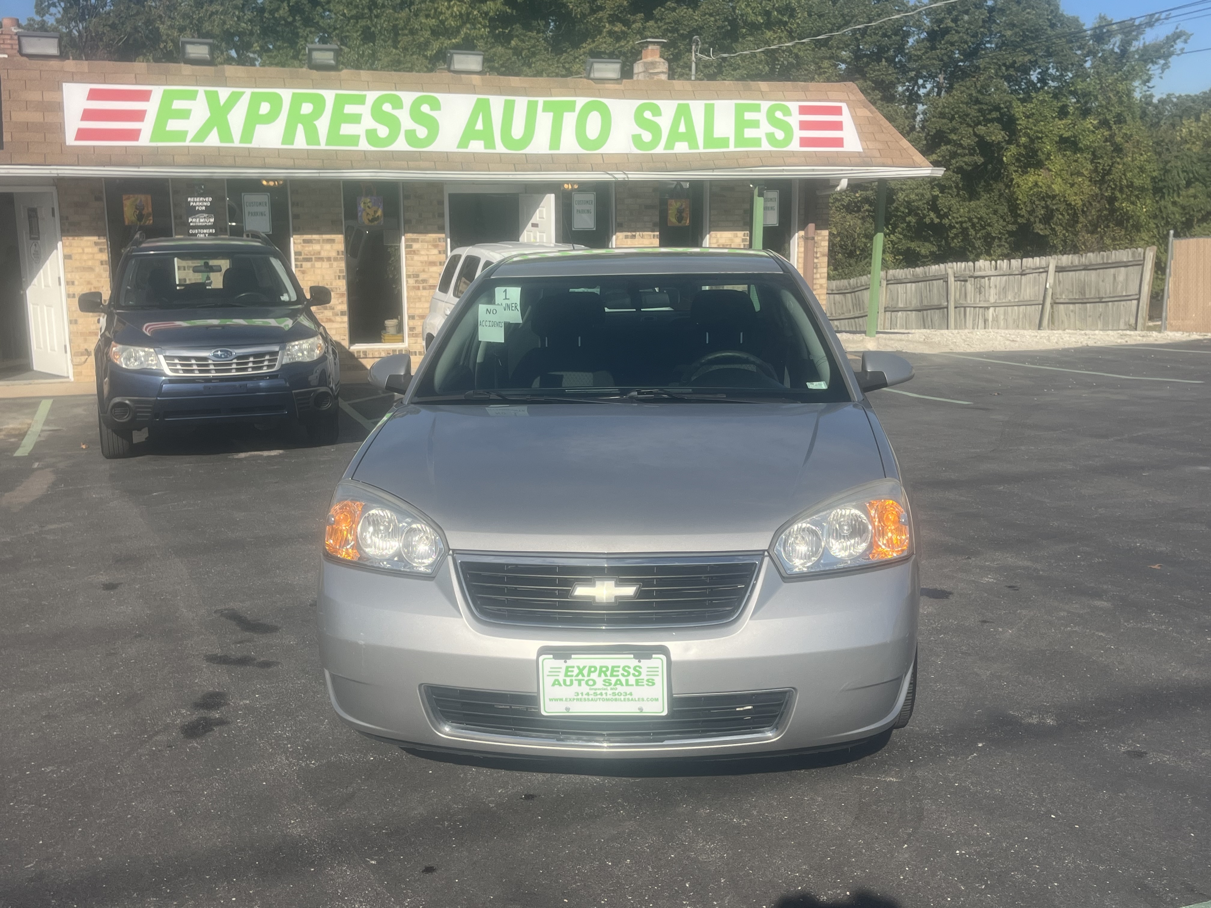 Used 2007 Chevrolet Malibu LT V6 FWD image 2